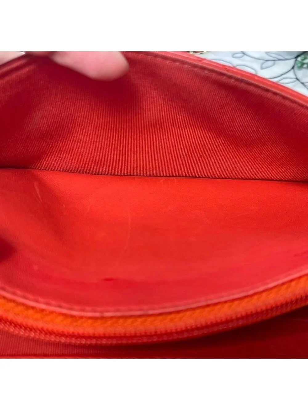 Chanel Chain Wallet Quilted - Picture 12 of 15